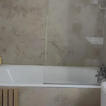 Apartment Superbe Pour 5 Personnes A - Fr-1-814-186 Super Besse